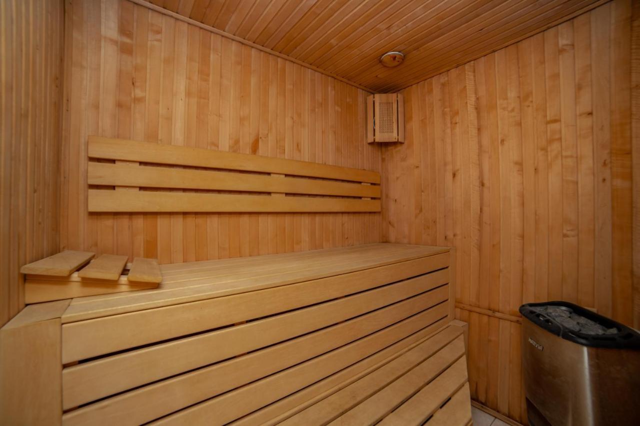 Katerynyska 2 Level Apartment With Sauna Odessa Eksteriør billede